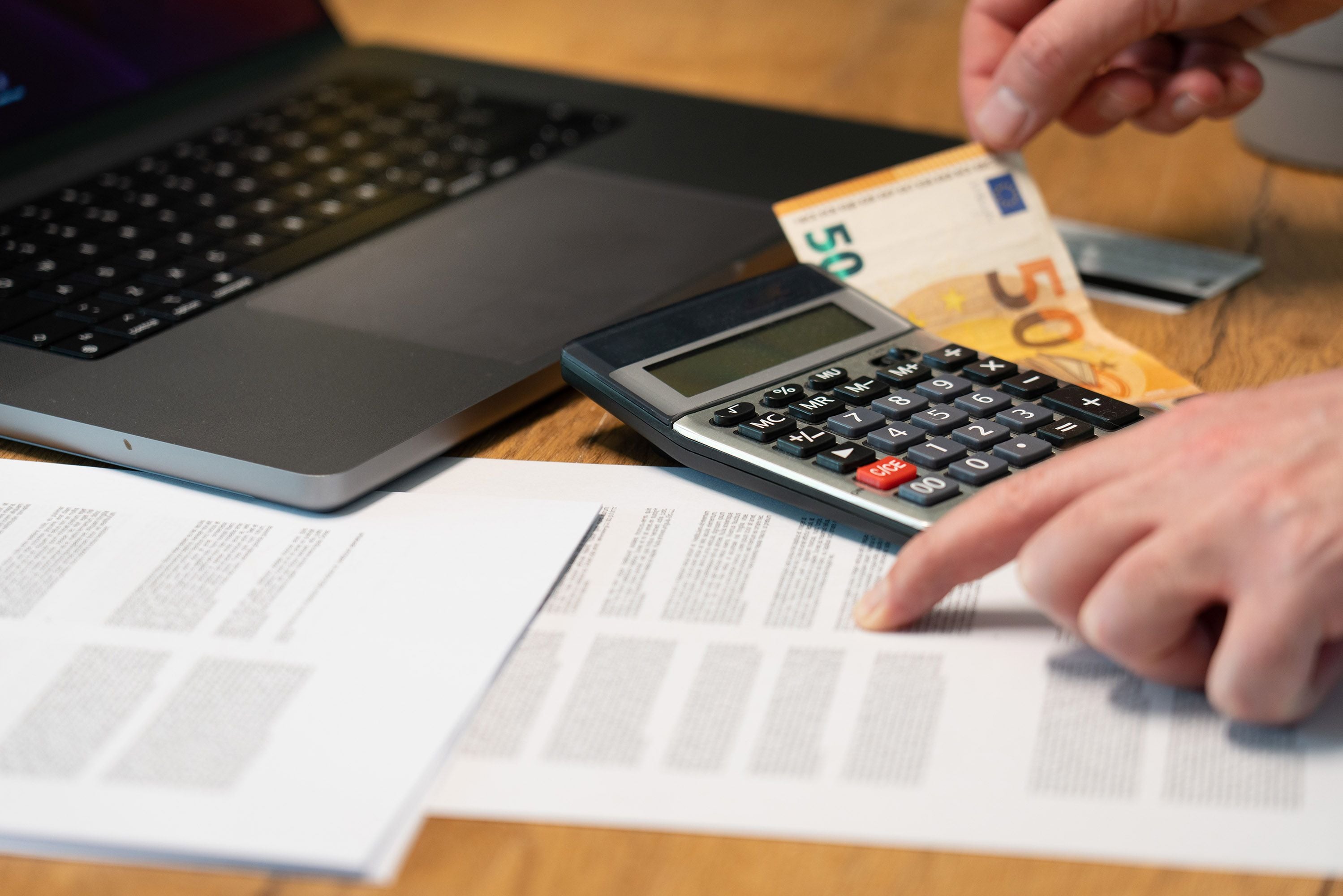PLFSS 2027 : cotisations indépendants et portage salarial PLFSS 2027 : cotisations indépendants et portage salarial
