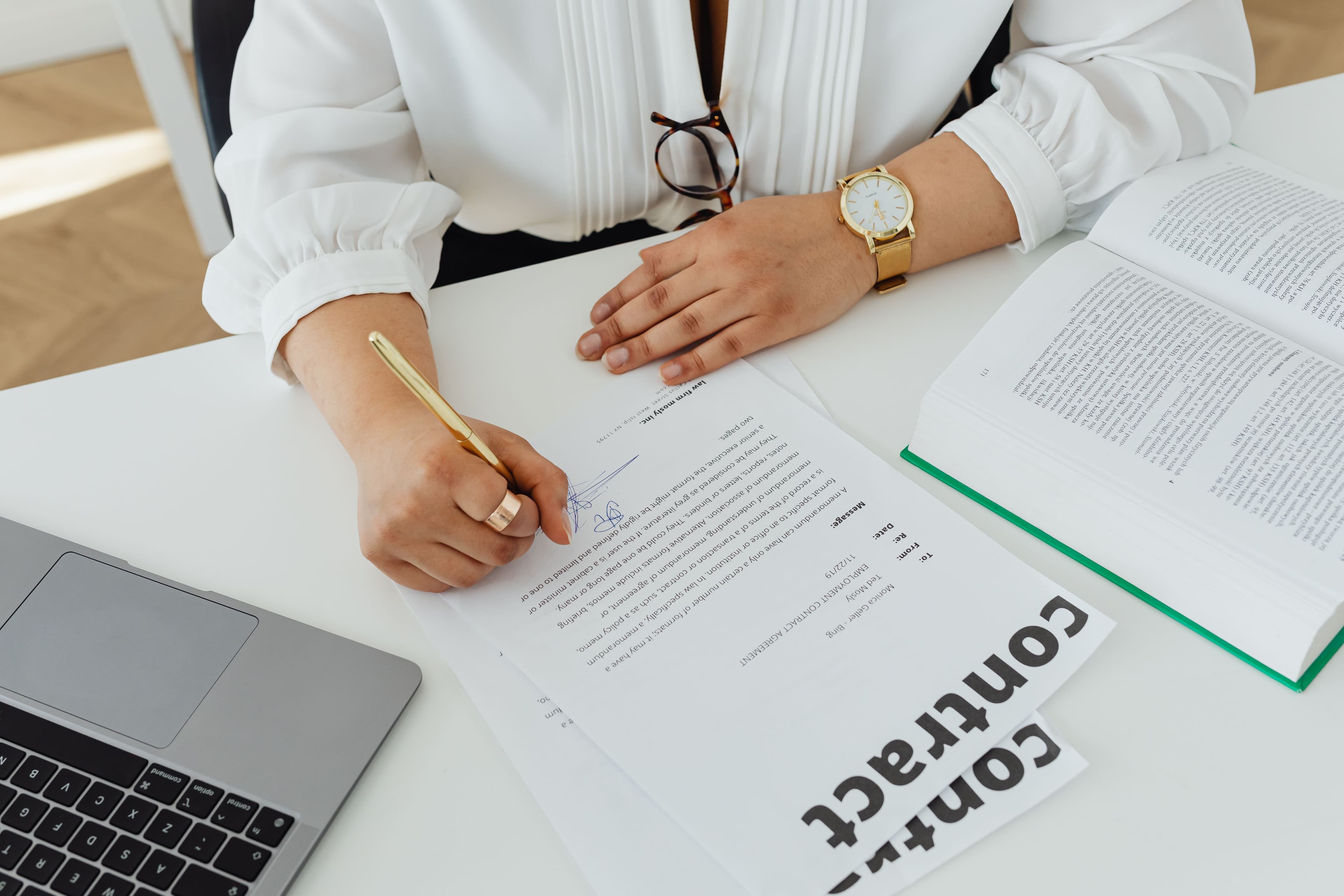 Contrat Freelance : Définition, Clauses et Obligations Contrat Freelance : Définition, Clauses et Obligations