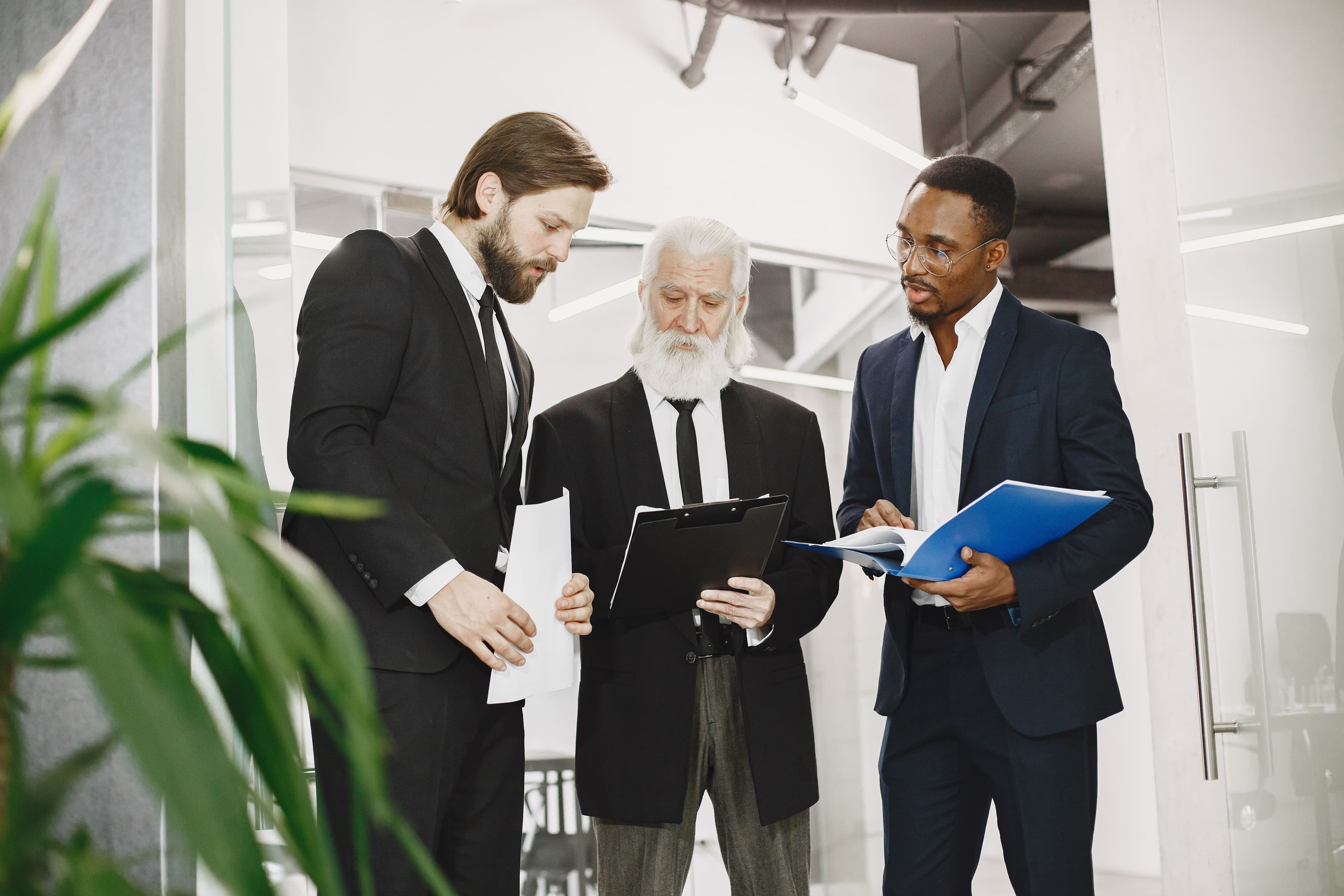 Statut employé ou cadre : quelles différences et quels impacts ? Statut employé ou cadre : quelles différences et quels impacts ?